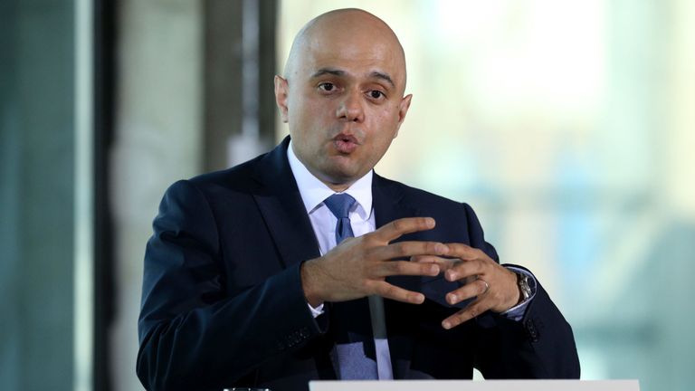 Le ministre de l'Intérieur, Sajid Javid, prononce un discours sur les crimes violents à l'espace ovale de Londres