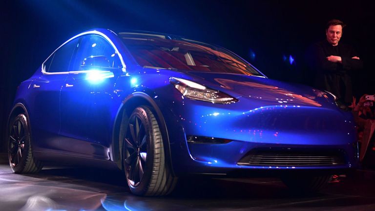 Elon Musk lance la Tesla Model Y