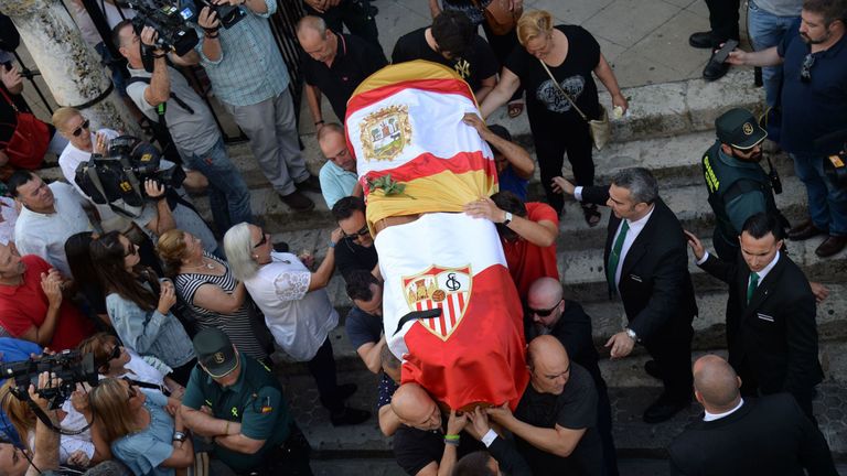 Les funérailles de Jose Antonio Reyes ont eu lieu dans sa ville natale d'Utrera
