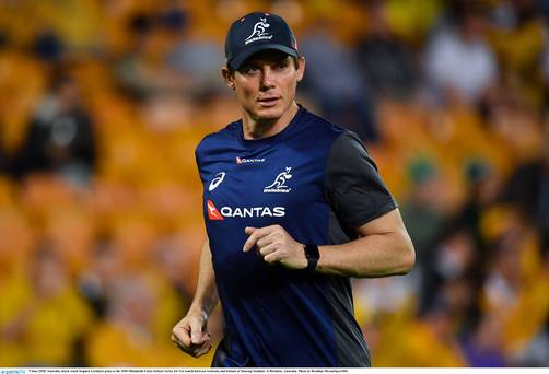 Stephen Larkham sera confirmé en tant que dos et entraîneur d'attaque de Munster