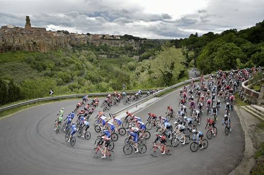 Journal de Giro d'Italia de Conor Dunne: 'Des chocolats sous votre oreiller ou vos cafards – c'est toujours la chance au Giro'