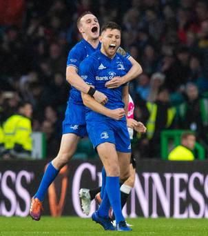Wise Leinster chante sous la pluie à Glasgow