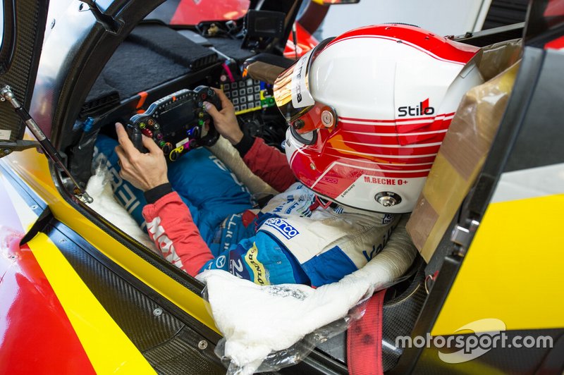 # 20 High Class Racing Oreca 07 Gibson: Mathias Beche