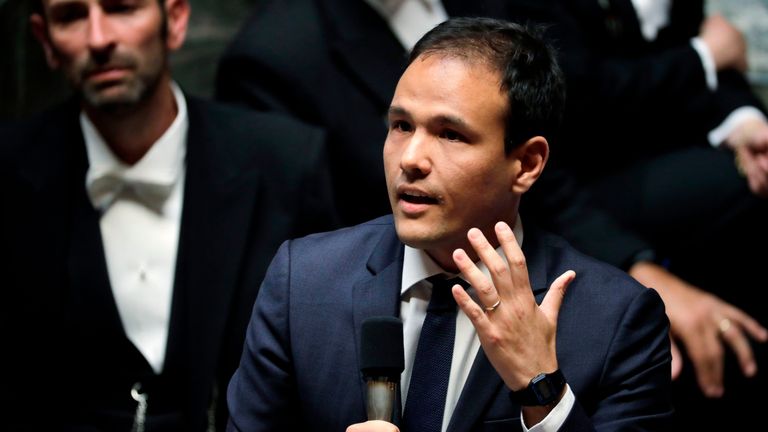 Le ministre français des Affaires numériques, Cedric O, s'exprimant lors d'une séance de questions au gouvernement à l'Assemblée nationale française à Paris, le 21 mai 2019. (Photo de Thomas SAMSON / AFP) (Crédit photo: THOMAS SAMSON / AFP / Getty Images )
