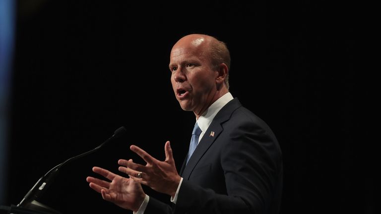 CEDAR RAPIDS, IOWA - 09 JUIN: John Delaney, candidat démocrate à la présidentielle et ancien membre du Maryland, prend la parole lors du dîner au Temple de la renommée du parti démocrate de l'Iowa, le 9 juin 2019, à Cedar Rapids, Iowa. Presque tous les 23 candidats démocrates qui se sont présentés à la présidence ont fait campagne dans l'Iowa ce week-end. Le président Donald Trump a deux événements programmés dans l'état mardi. (Photo de Scott Olson / Getty Images)