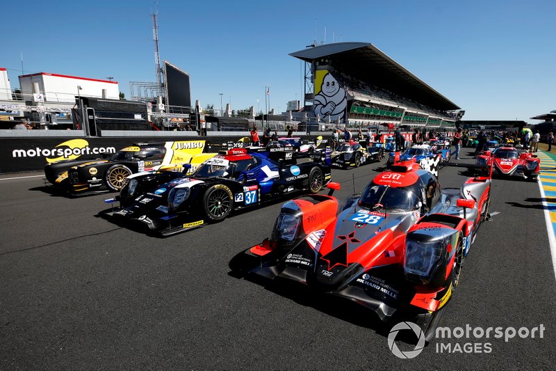 Gibson: François Perrodo, Matthieu Vaxiviere, Loic Duval, n ° 37 Jackie Chan DC Racing Ligier JSP217 Gibson: David Heinemeier Hansson, Jordan King, Ricky Taylor, équipe de course n ° 29 Dallara P217: Frits van Eerd, Giedo van der Garde, Nyck de Vries