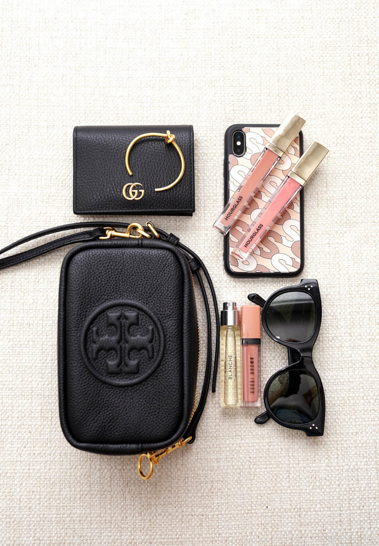 Qu'y a-t-il dans mon sac Tory Burch Mini Crossbody