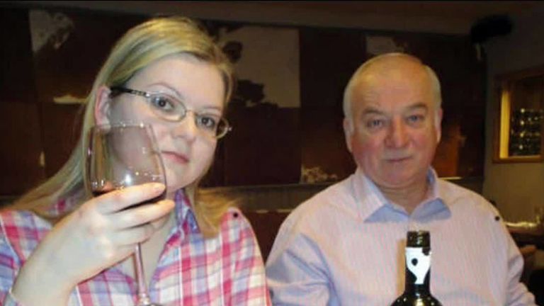 Un site web d'investigation indique que Denis Sergeev, 45 ans, est un membre éminent de l'agence GRU en Russie qui utilise le pseudonyme de Sergueï Fedatov.