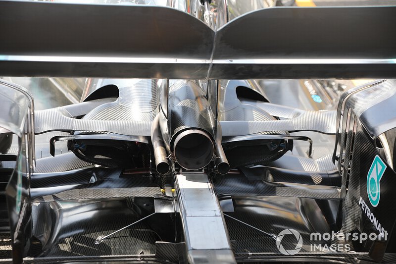 Détail du diffuseur Mercedes AMG W10