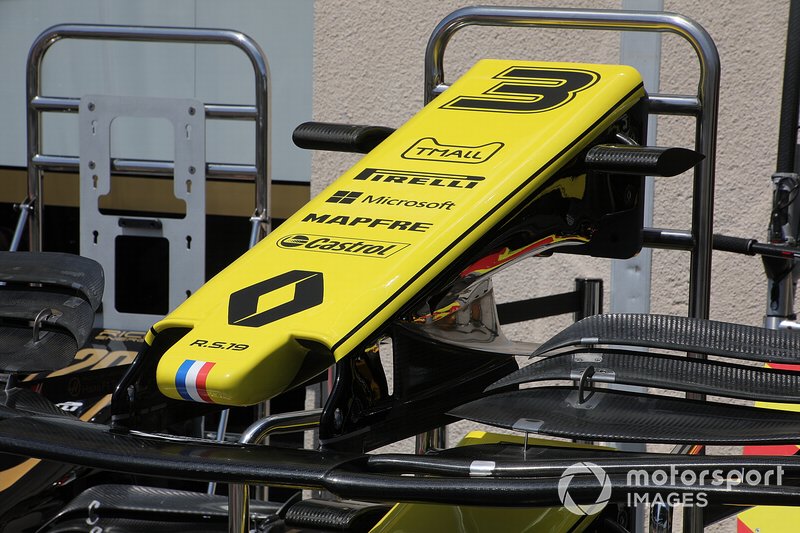 Renault R.S. 19 détail de laile avant