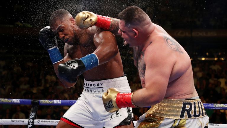Joshua s'est effondré à quatre reprises alors que Ruiz dominait le combat