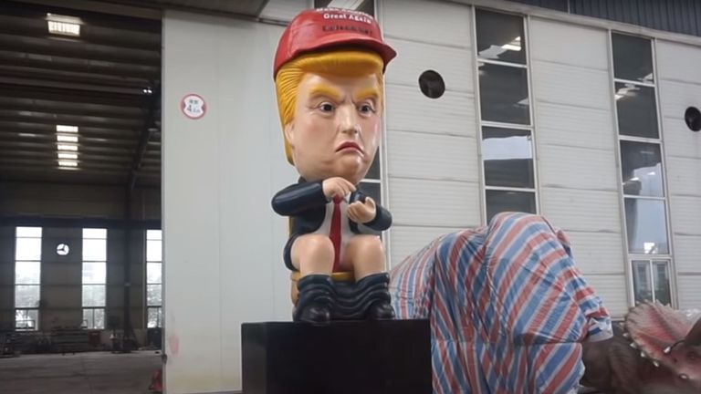 Donald Trump n'a jusqu'à présent pas commenté la version robot de lui-même. Pic: Don Lessem