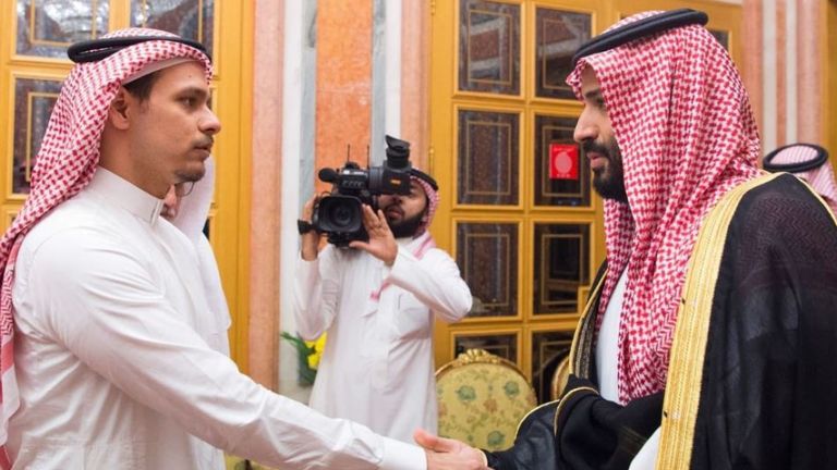 Salah Khashoggi, fils de Jamal Khashoggi, rencontre Mohammed Bin Salman. Pic: Association de la presse saoudienne