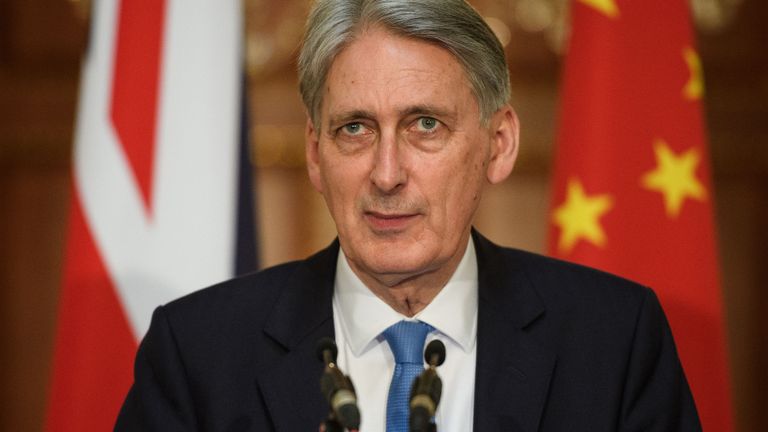 M. Hammond s'est demandé si les investissements chinois pouvaient compromettre la sécurité nationale.