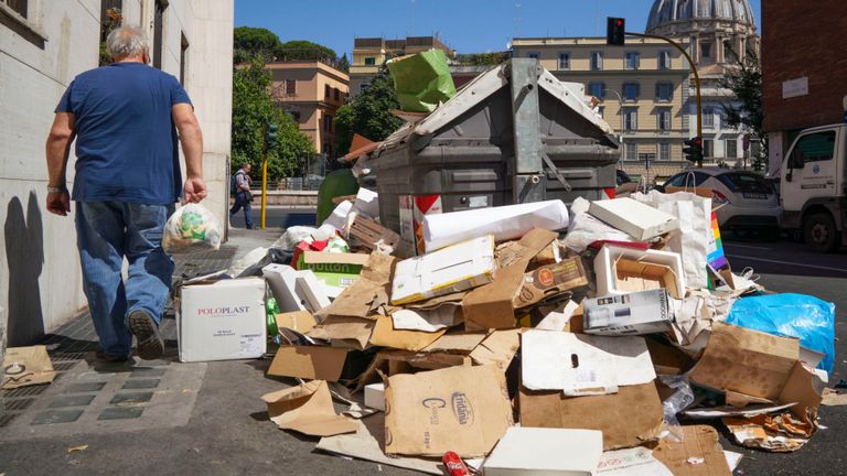 Des tas d'ordures à Rome