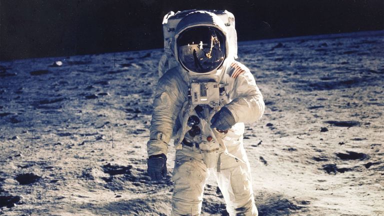 Neil Armstrong a été le premier homme à marcher sur la lune