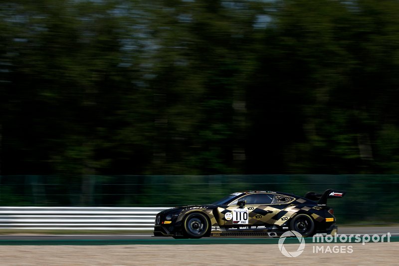 Bentley Bentley Continental GT3, équipe M-Sport # 110: Andy Soucek, Lucas Ordonez et Pipo Derani