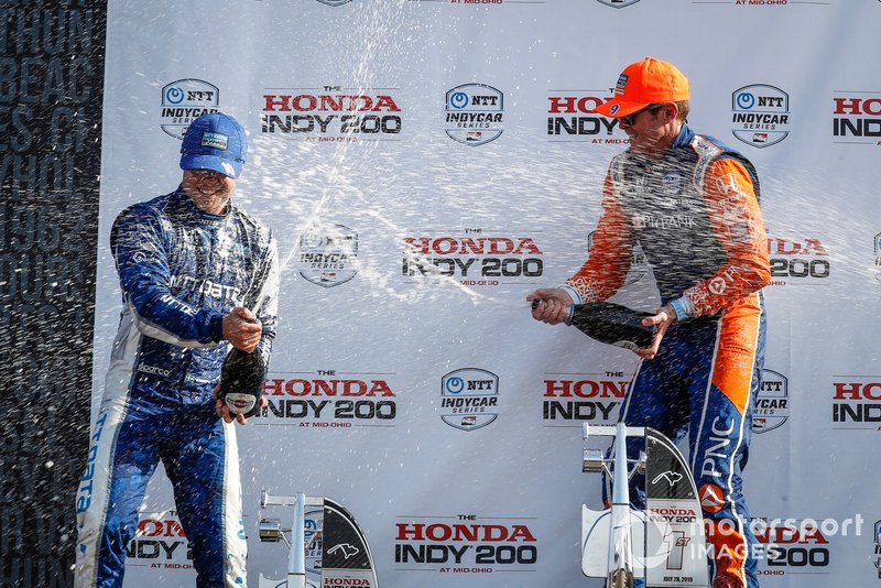Felix Rosenqvist, Honda Chip Ganassi Racing, Scott Dixon, Honda Chip Ganassi Racing, Ryan Hunter-Reay, Andretti Autosport Honda, podium, champagne