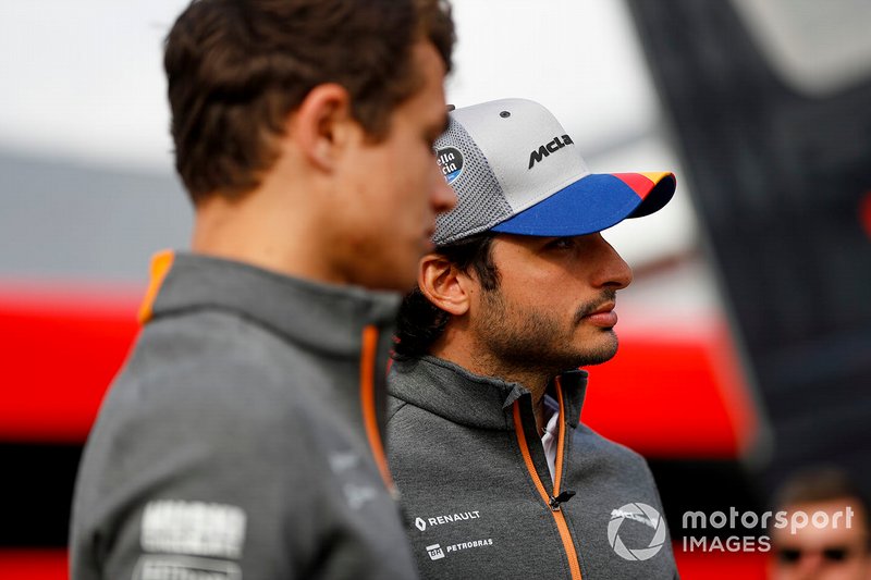 Lando Norris, McLaren et Carlos Sainz Jr., McLaren parlent aux médias 