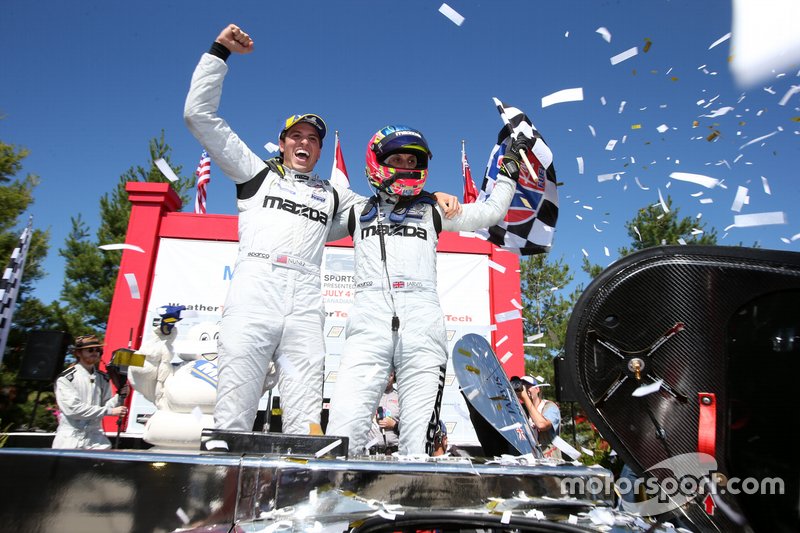 Vainqueur de la course # 77 Mazda Team Joest Mazda DPi, DPi: Oliver Jarvis, Tristan Nunez