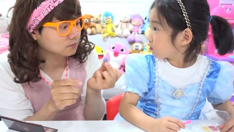 Boram est originaire de Corée du Sud et tire des millions de ses vidéos de playtime. Pic: YouTube