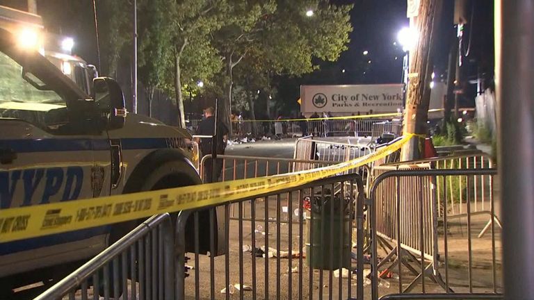 Douze personnes ont été abattues et une personne est décédée lors d'un événement communautaire en plein air organisé dans le quartier de Brooklyn, à New York.