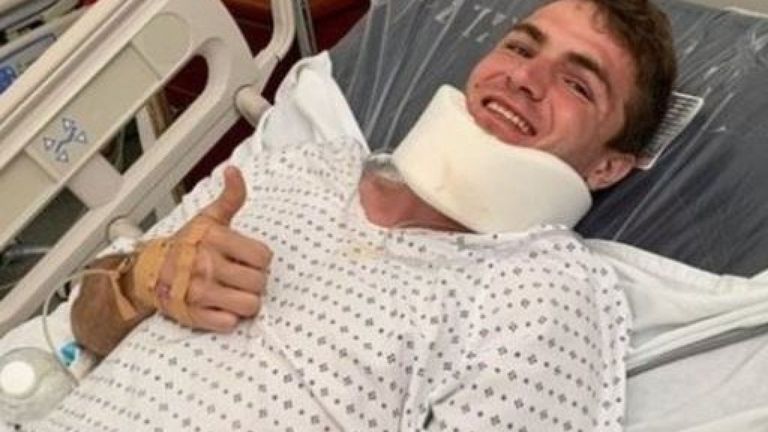 Clay a été blessé à plusieurs reprises