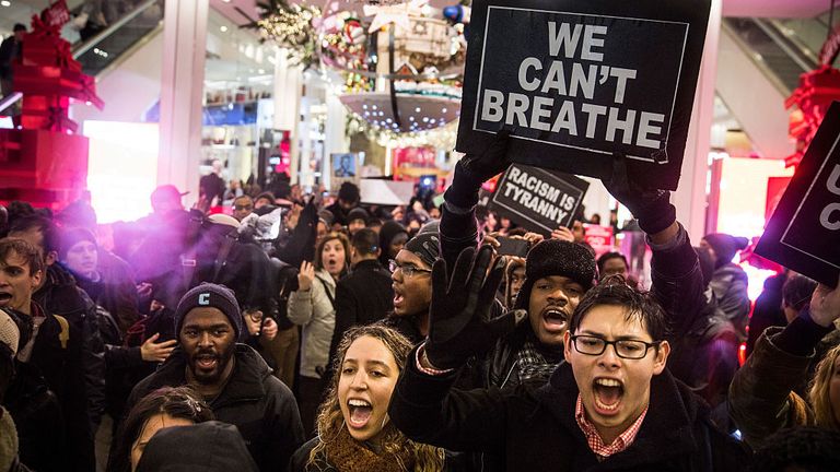 Des manifestations ont eu lieu dans les mois qui ont suivi la mort de M. Garner en 2014.