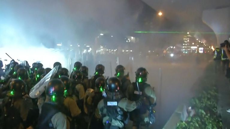 Des centaines de milliers de manifestants sont descendus dans la rue dimanche