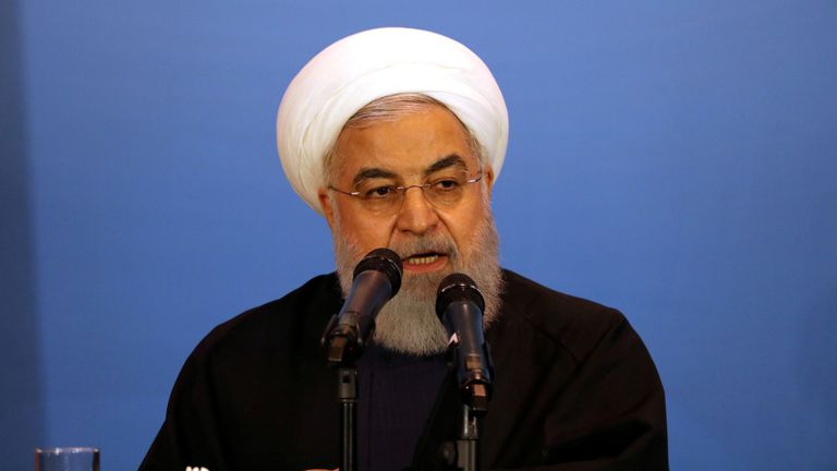 Le président iranien, Hassan Rouhani, a annoncé dimanche qu'il allait franchir une nouvelle étape dans l'augmentation de l'enrichissement d'uranium