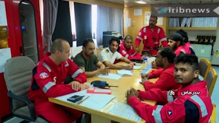 La télévision nationale iranienne a diffusé une vidéo à bord du pétrolier battant pavillon britannique, Stena Impero, qui a été saisi par Téhéran dans le détroit d’Hormuz la semaine dernière.
