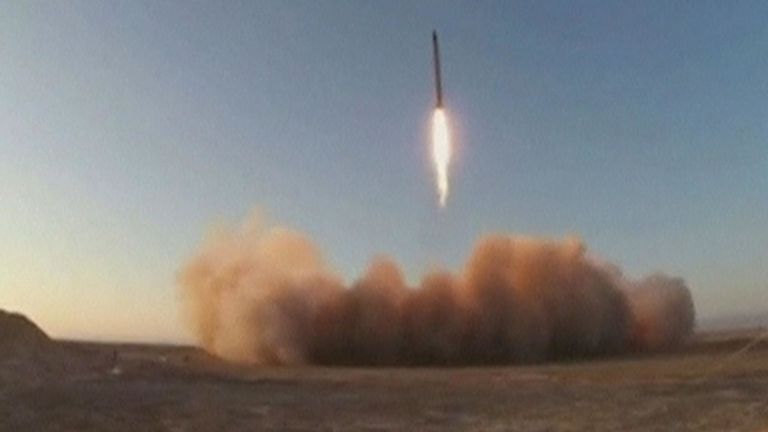 On pense que le missile a parcouru environ 680 miles