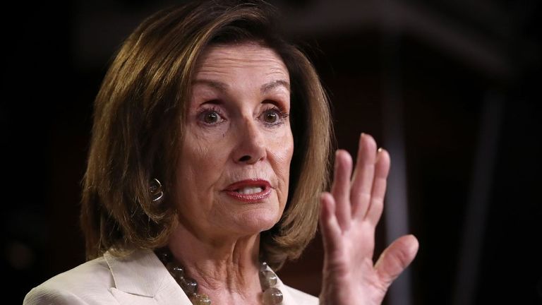 Nancy Pelosi a déclaré que le président des États-Unis souhaitait "rendre l'Amérique blanche à nouveau".