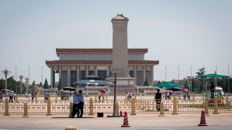 La place Tiananmen est silencieuse à l'occasion du 30e anniversaire d'une répression sanglante 