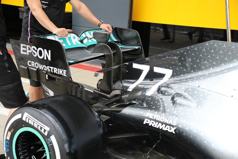 Valtteri Bottas, détail de laileron arrière de la Mercedes AMG F1 W10