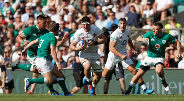 L'Irlande subit une défaite embarrassante face à l'Angleterre à Twickenham