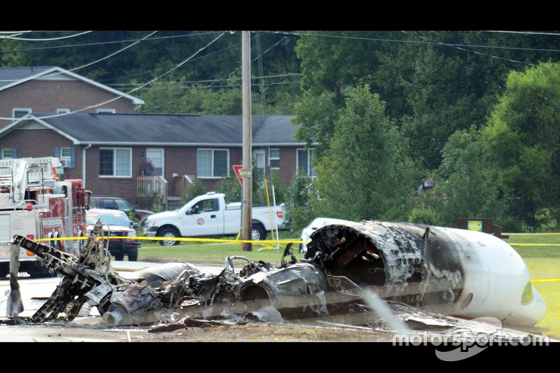 Épave dun accident davion de Dale Earnhardt Jr.