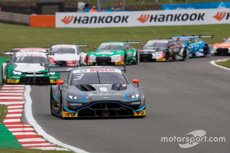 Paul Di Resta, R-Motorsport, Aston Martin Vantage AMR en tête