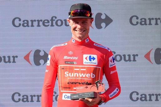 Nicolas Roche prend le maillot rouge du leader après la deuxième place de la deuxième étape de Vuelta a Espana