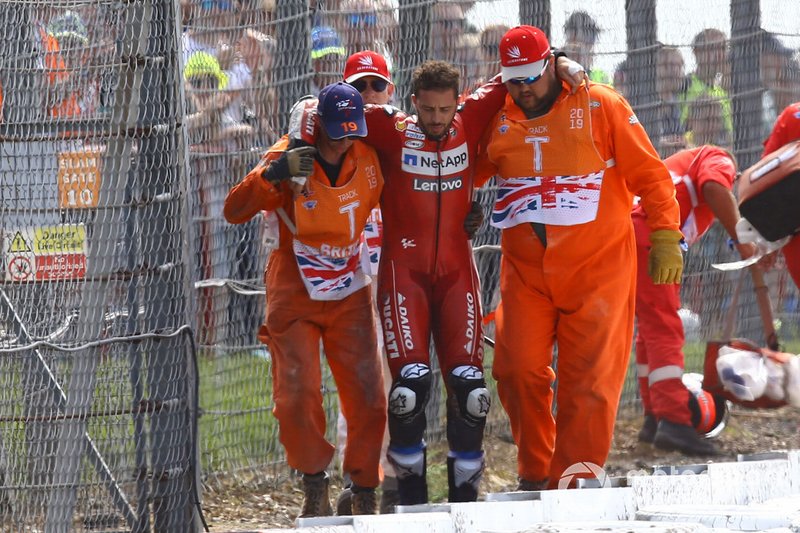 Andrea Dovizioso, Ducati Team après sa chute