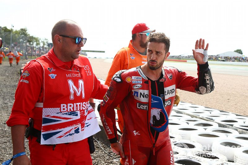 Andrea Dovizioso, Ducati Team après sa chute