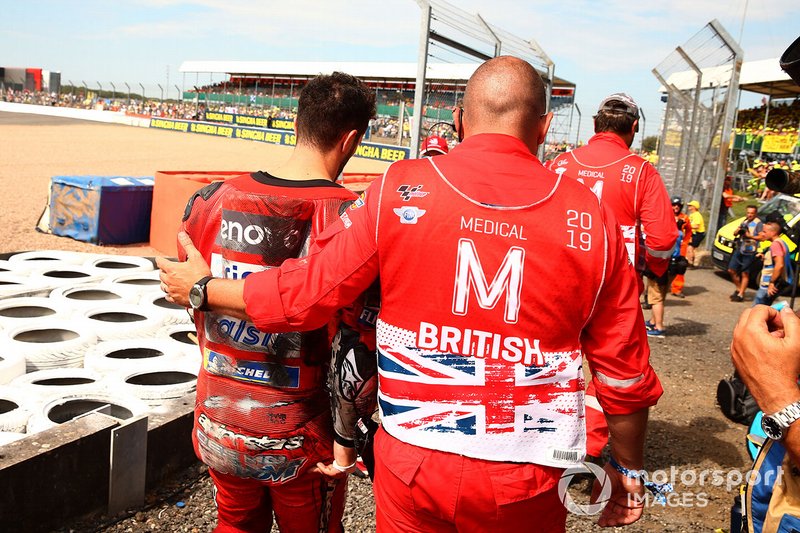 Andrea Dovizioso, Ducati Team après sa chute