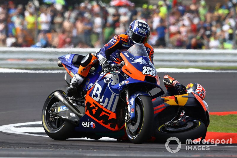 Johann Zarco, le Red Bull KTM Factory Racing et Oliviera