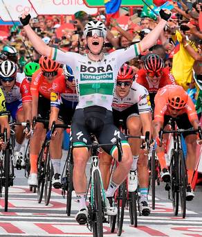 Double célébration irlandaise à la Vuelta: Sam Bennett remporte la troisième étape et Nicolas Roche conserve le maillot de leader