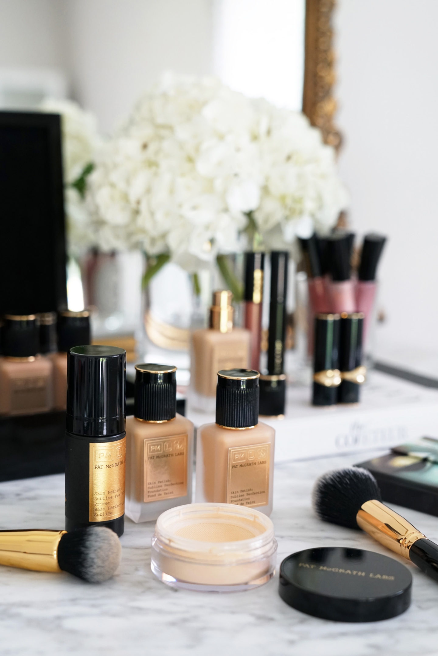 Examen de la Fondation Pat McGrath Labs via The Beauty Look Book