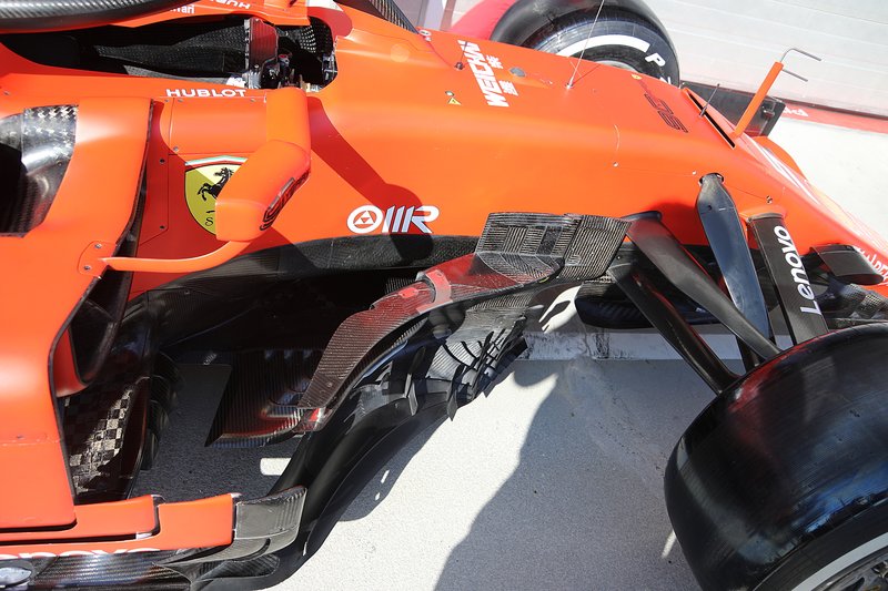 Détail de la barge Ferrari SF90