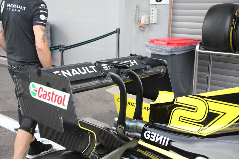 Renault F1 Team R.S.19, aile arrière