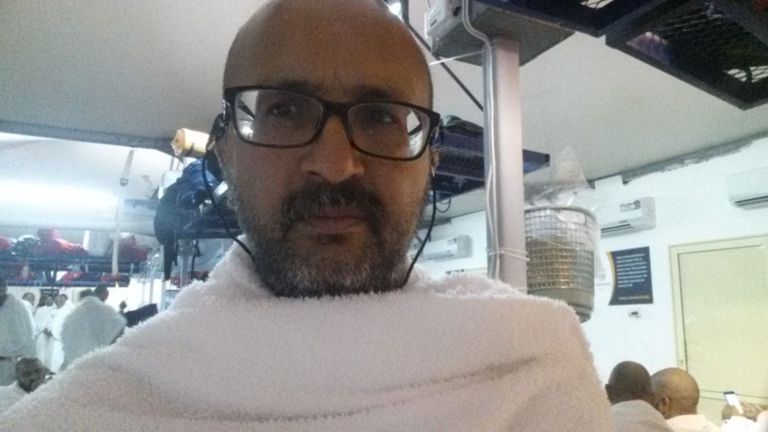 Anwar Tambe est au Hajj en Arabie Saoudite