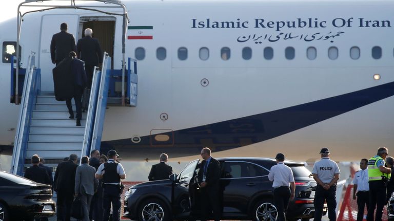 Un avion du gouvernement iranien est aperçu sur le tarmac de l'aéroport de Biarritz