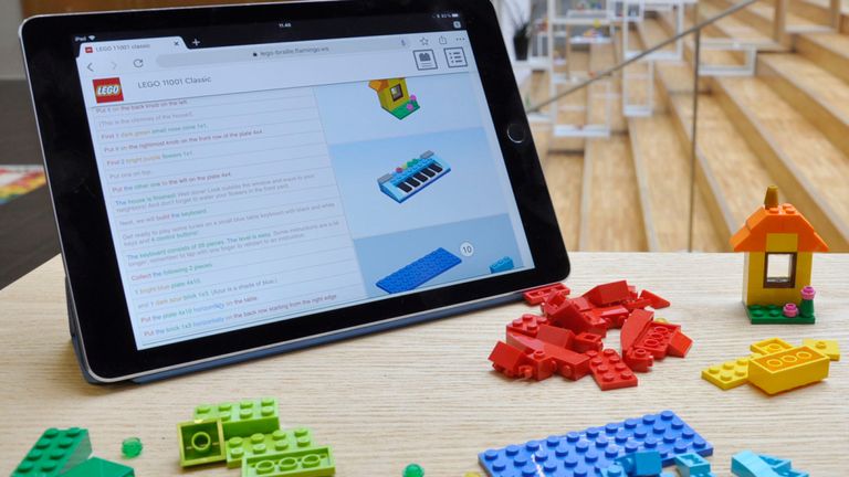 Les instructions seront disponibles sur le site Web de Lego. Pic: Lego